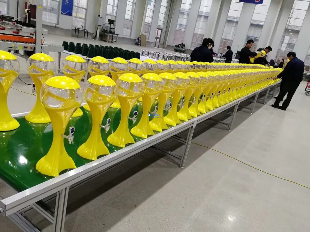Tháp đựng bia tươi - ảnh 3